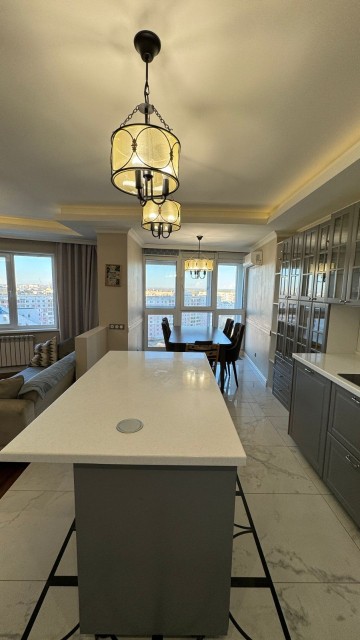 4 комн., 91 м², Блочный, 203 мкрн. 2