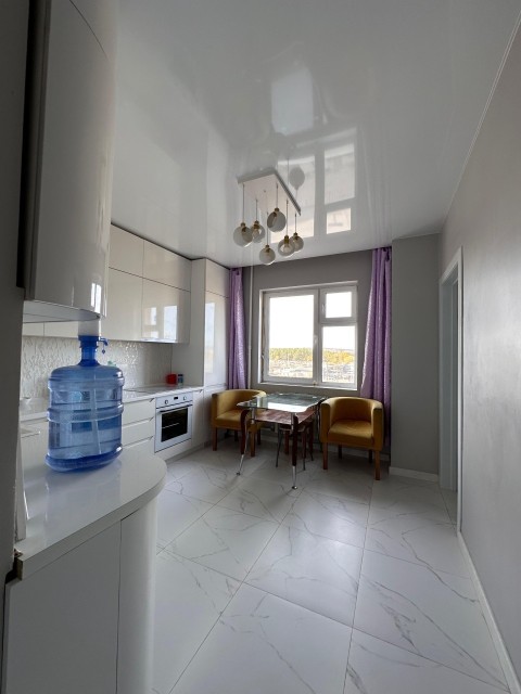 3 комн., Монолитно-каркасный, 103 квартал (Ростелеком) 2