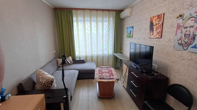 1 комн., 25 м², Хрущевка, Площадь Победы 5