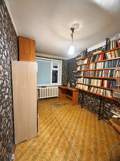 4 комн., 72 м², КПД, Крытый рынок 9