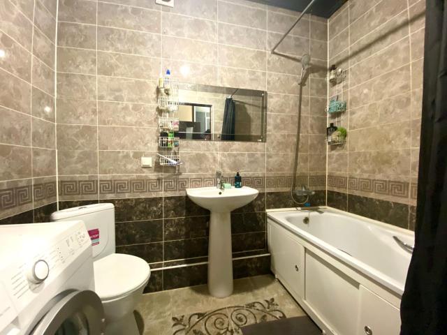 Студия, 112 серия, Авиапорт 10