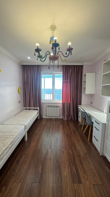 4 комн., 91 м², Блочный, 203 мкрн. 4