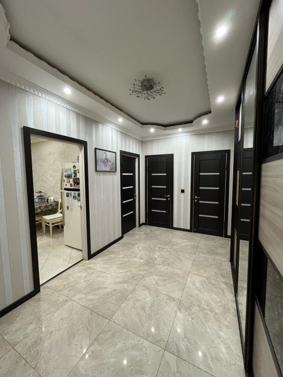 3 комн., 86 м², Блочный, Рынок Столичный 3