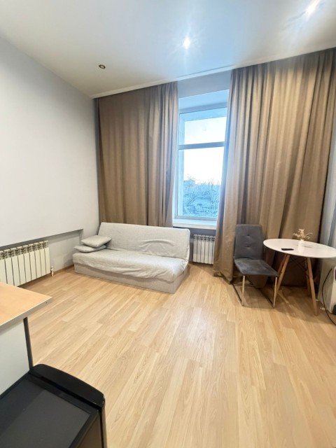 Студия, Монолитно-каркасный, Областная больница, рынок "Манньыаттаах" 2