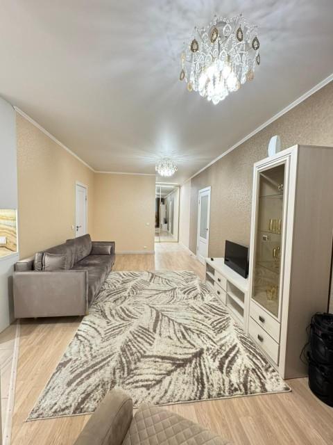 2 комн., 66 м², Монолитно-каркасный, Глазная больница 4