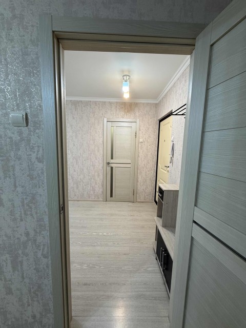 1 комн., 35 м², КПД, Центр - район пл. Орджоникидзе 18