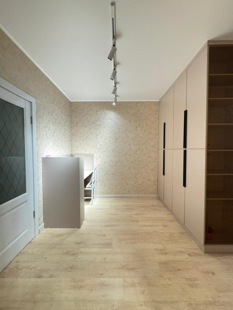 2 комн., 66 м², Монолитно-каркасный, Глазная больница 11