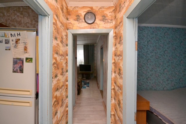 3 комн., 52 м², Дерев. ч/б, Сайсары 8