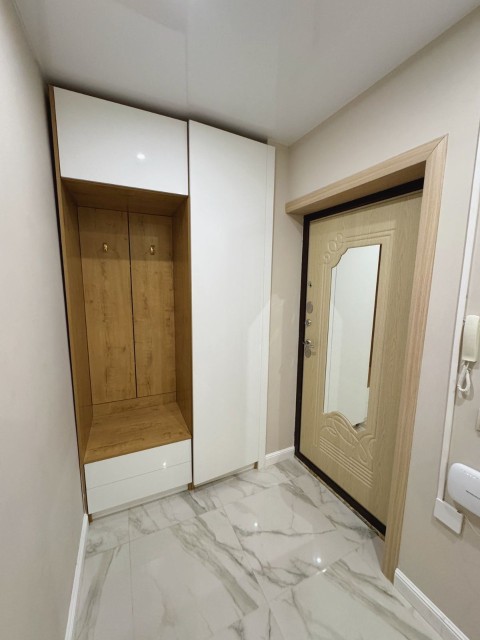 2 комн., 52 м², Монолитно-каркасный, Рынок Столичный 15