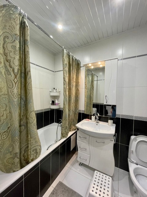 2 комн., 62 м², Монолитно-каркасный, Дом быта 7