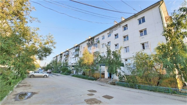 2 комн., 41 м², Блочный, Жатай 18