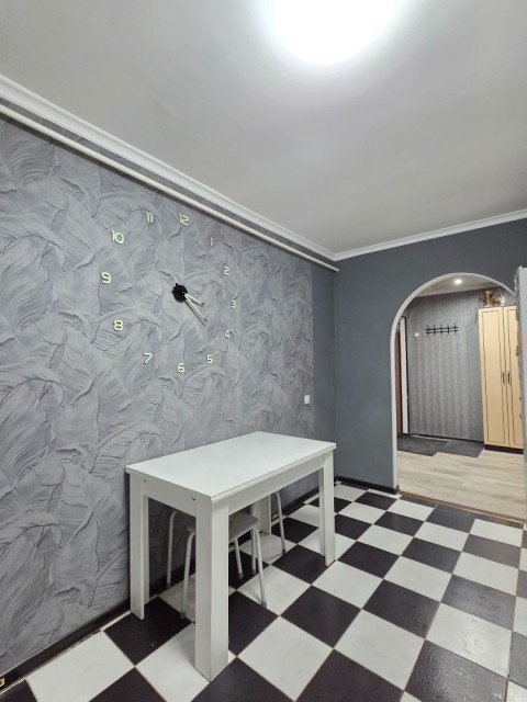 4 комн., 72 м², КПД, Центр - район пл. Комсомольская 7