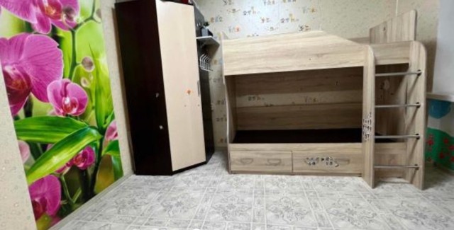 2 комн., 46 м², Блочный, Областная больница, рынок "Манньыаттаах" 5