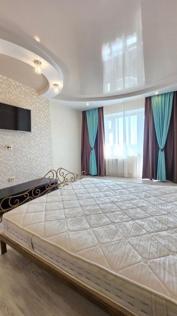 3 комн., 94 м², Блочный, Апельсин 7