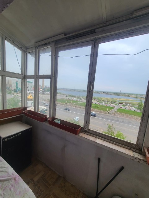 2 комн., 40 м², Хрущевка, Площадь Победы 7