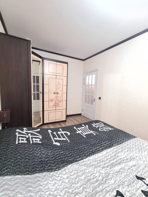 3 комн., 79 м², Блочный, 103 квартал (Ростелеком) 9