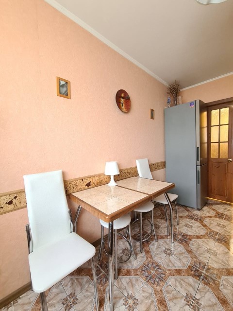 4 комн., 71 м², КПД, Авиапорт 6