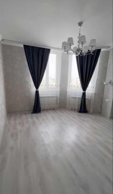 3 комн., 55 м², Монолитно-каркасный, Глазная больница 5