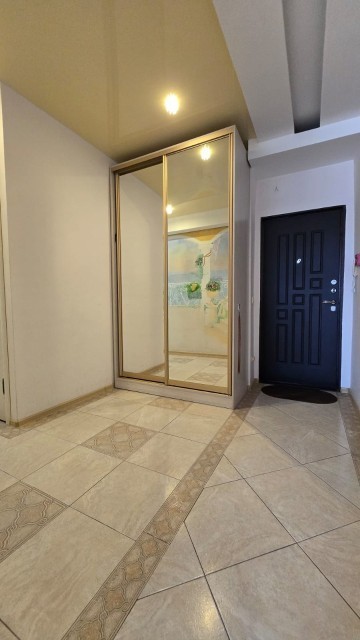 3 комн., 94 м², Блочный, Апельсин 3