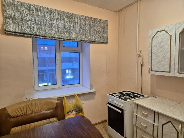 1 комн., 39 м², Блочный, Глазная больница 3