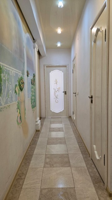 3 комн., 94 м², Блочный, Апельсин 8