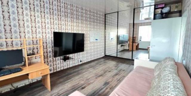 2 комн., 46 м², Блочный, Областная больница, рынок "Манньыаттаах" 2