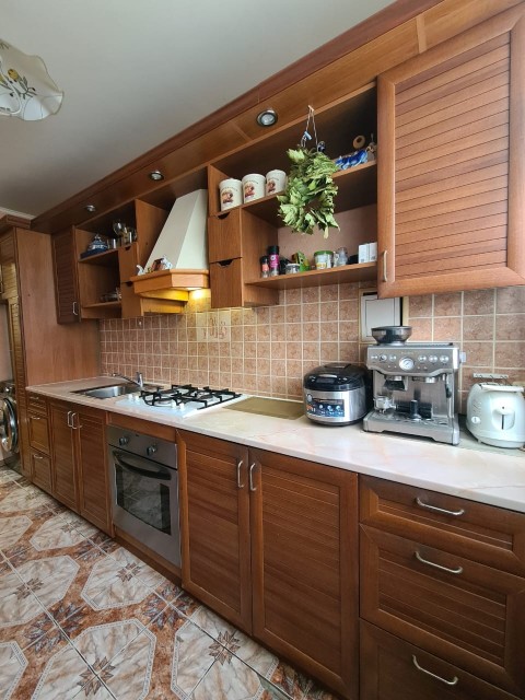 4 комн., 71 м², КПД, Авиапорт 5