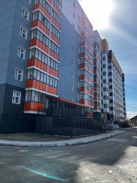 3 комн., 70 м², Инд. планировка, Авиапорт 2