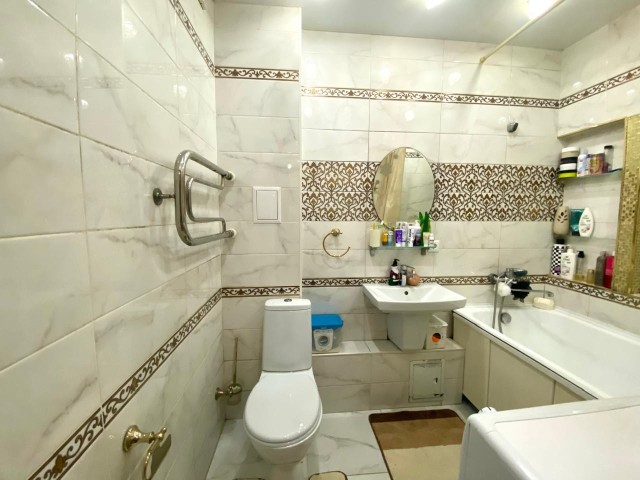 2 комн., 57 м², Блочный, Крытый рынок 13