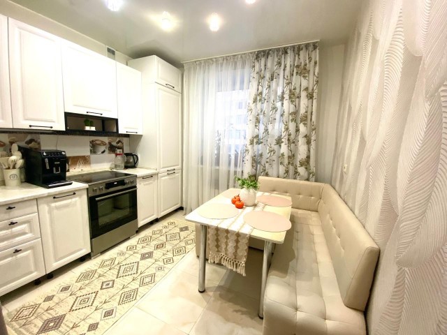 2 комн., 57 м², Блочный, Крытый рынок 10