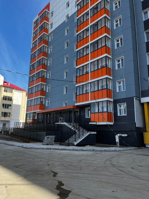 3 комн., 70 м², Инд. планировка, Авиапорт 3