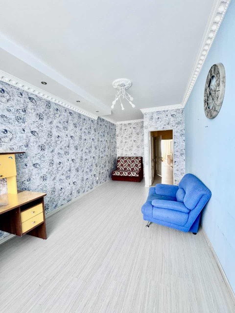 3 комн., 103 м², Инд. планировка, Сахацирк 14
