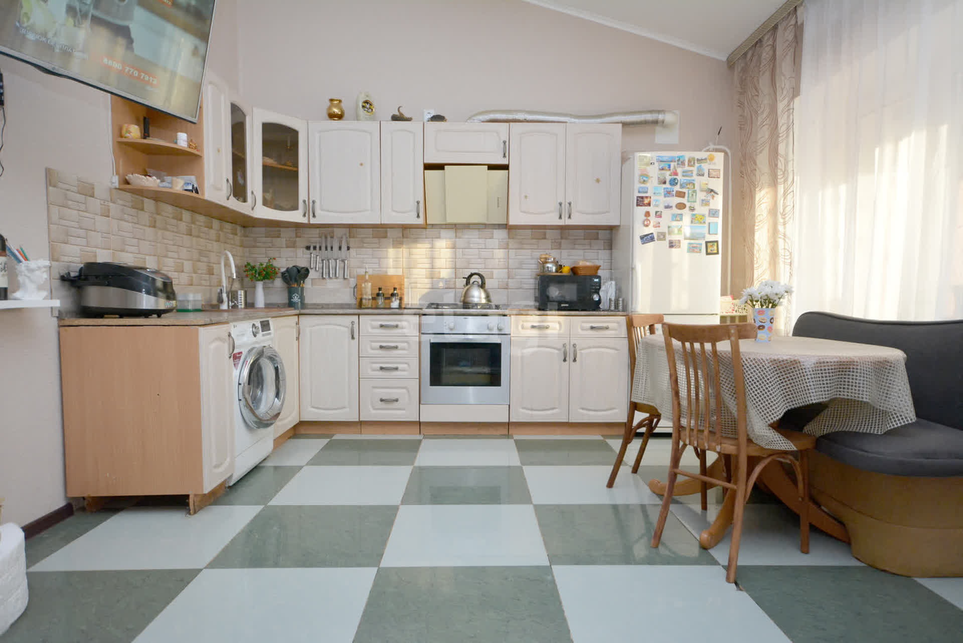 3 комн., 69 м², Инд. планировка