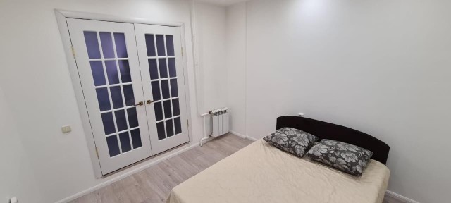 2 комн., 55 м², Монолитно-каркасный, Крестьянский рынок, стадион "Туймаада" 4