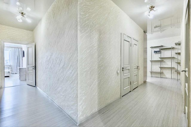 3 комн., 103 м², Инд. планировка, Сахацирк 8