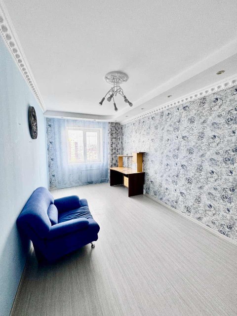 3 комн., 103 м², Инд. планировка, Сахацирк 13