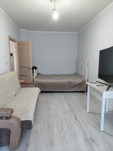 1 комн., 37 м², Монолитно-каркасный, 203 мкрн. 7