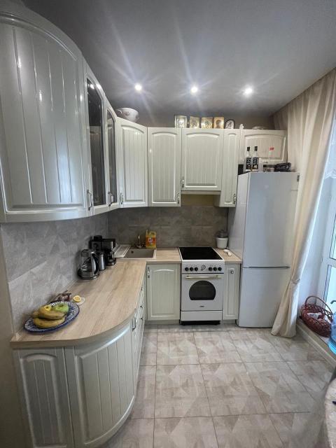 2 комн., 57 м², 112 серия, Крестьянский рынок, стадион "Туймаада" 2