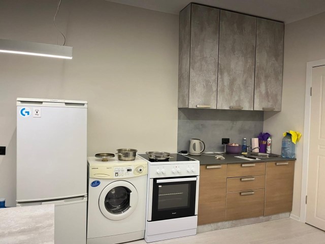 1 комн., 32 м², Блочный, Дом быта 6