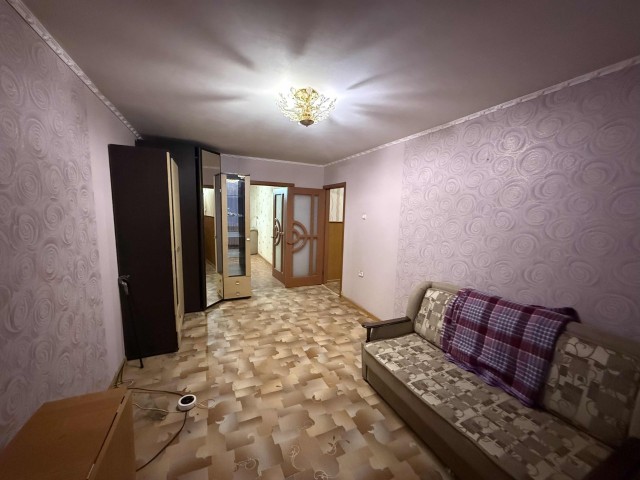 2 комн., 43 м², Сталинка, Дом быта 5