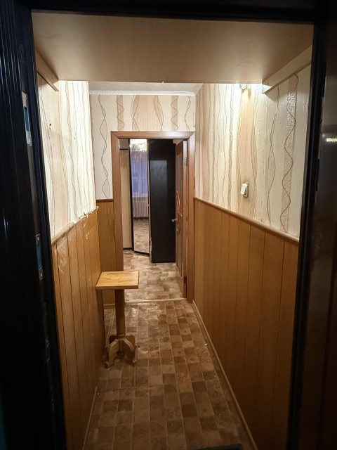 2 комн., 43 м², Сталинка, Дом быта 3