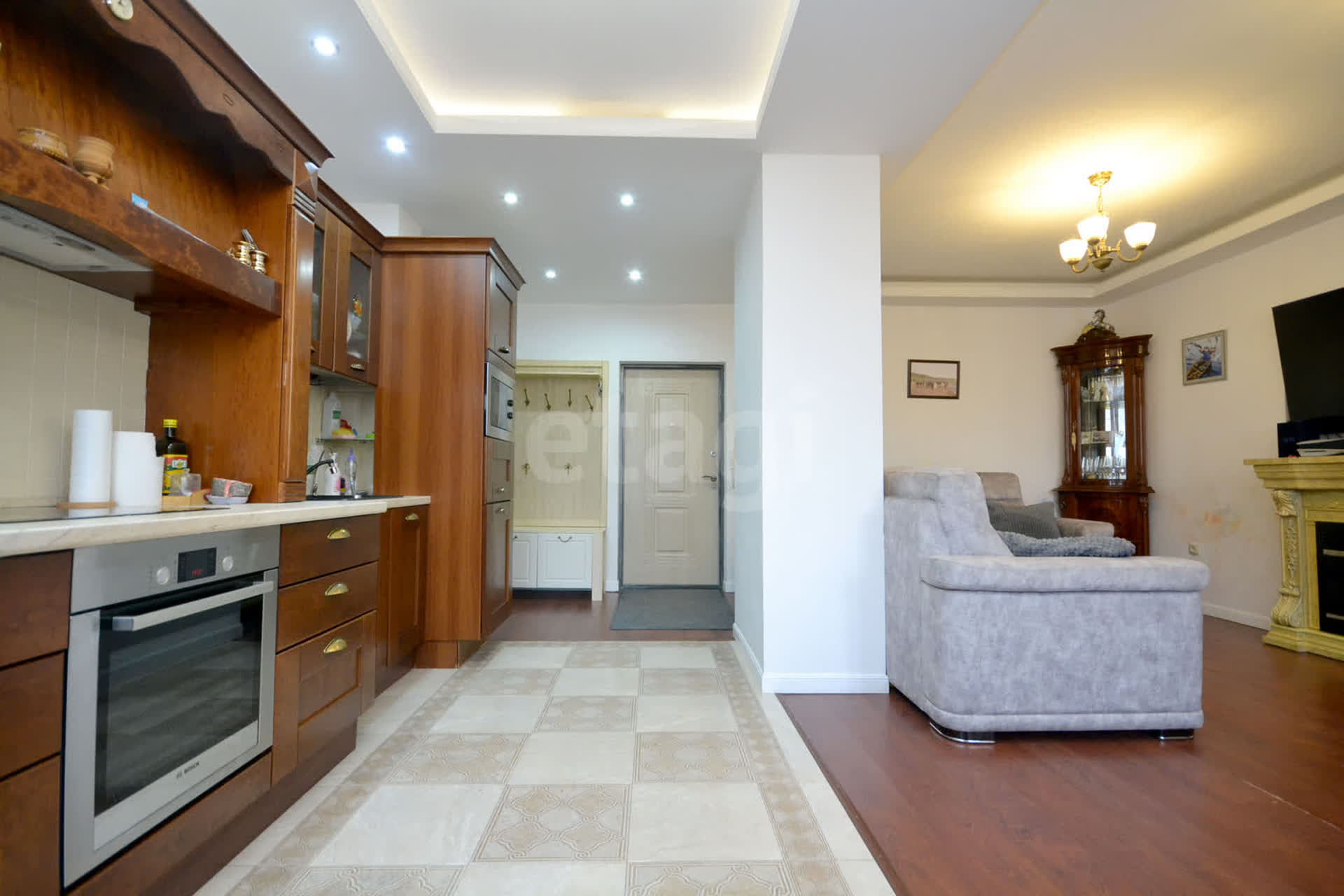 3 комн., 81 м², Монолитно-каркасный 3