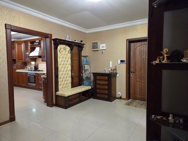 3 комн., 124 м², Монолитно-каркасный, Центр - район пл. Ленина 3