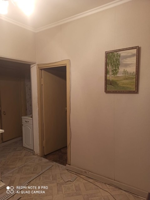 3 комн., 112 серия, Вавилон 5