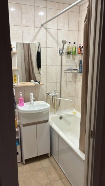 3 комн., 63 м², КПД, Студгородок 6