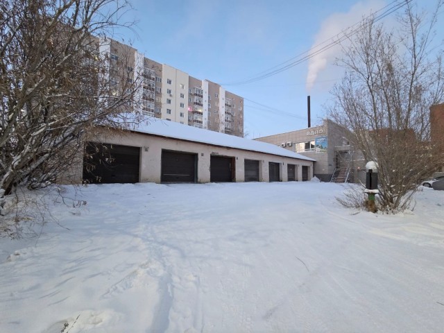 3 комн., 124 м², Монолитно-каркасный, Центр - район пл. Ленина 12