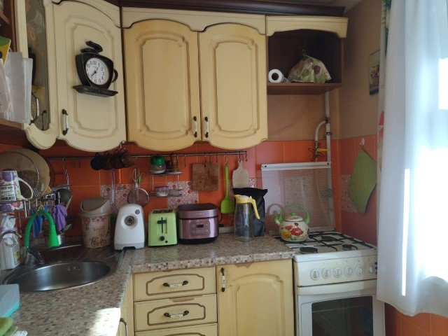 2 комн., 47 м², Блочный, Дом быта 3