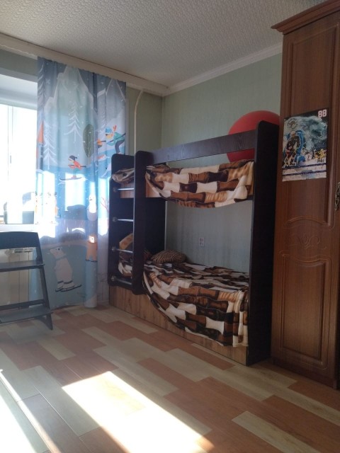 2 комн., 47 м², Блочный, Дом быта 10