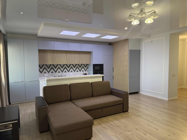 3 комн., 83 м², Монолитно-каркасный, Кинотеатр Лена 8