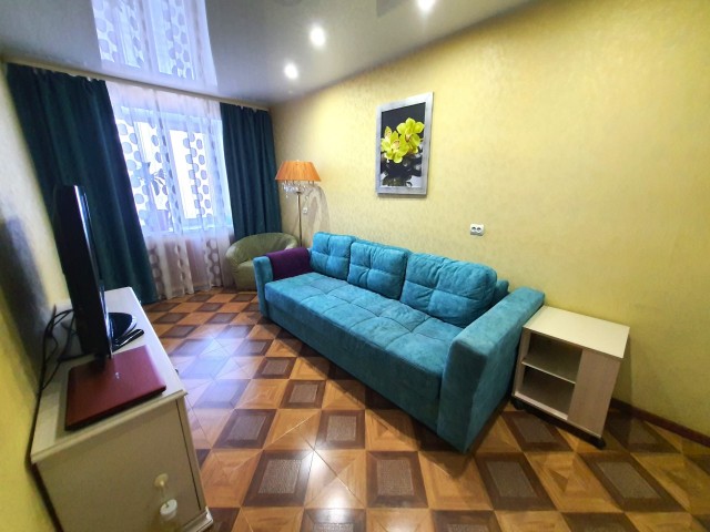 2 комн., 57 м², Блочный, Жатай 16